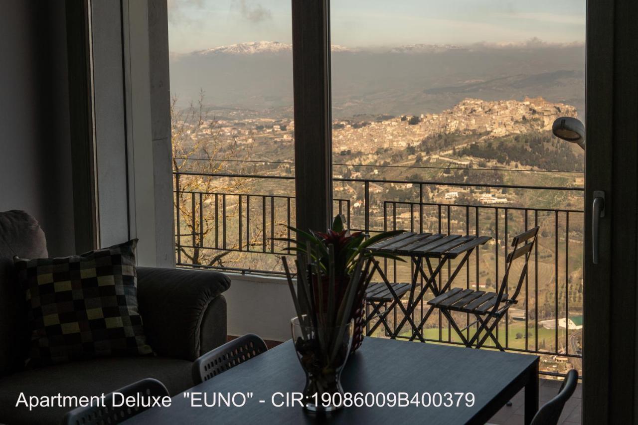 Rocca Di Cerere "Rocca Da Zeru" Apartments 恩纳 外观 照片